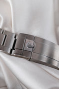 Bild in Galerie-Betrachter laden, Rolex Sea-Dweller 126600 - Detail view 8