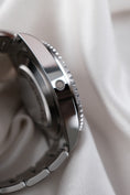 Bild in Galerie-Betrachter laden, Rolex Sea-Dweller 126600 - Detail view 7