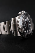 Bild in Galerie-Betrachter laden, Rolex Sea-Dweller 126600 - Detail view 12
