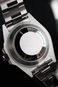 Bild in Galerie-Betrachter laden, Rolex Sea-Dweller 126600 - Detail view 10