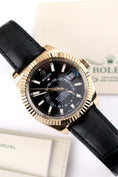 Bild in Galerie-Betrachter laden, Rolex Sky-Dweller 326138 - Detail view 1