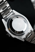 Bild in Galerie-Betrachter laden, Rolex Submariner 124060 - Detailansicht 7