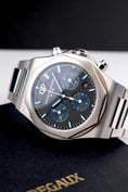 Bild in Galerie-Betrachter laden, Girard Perregaux Laureato Chronograph 81020-11-631-11A - Detailansicht 1