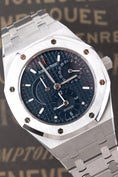 Bild in Galerie-Betrachter laden, Audemars Piguet Royal Oak Dual Time 25730ST - Detailansicht 1