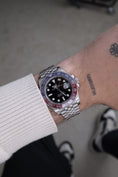 Bild in Galerie-Betrachter laden, Rolex GMT-Master II 126710BLRO - Detailansicht 9