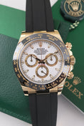Carica l'immagine nel visualizzatore della galleria, Rolex Daytona 116518LN - Detail view 2