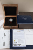 Bild in Galerie-Betrachter laden, Chopard L.U.C Qualite Fleurier Jubilee Mark II Green 168613-3003 - Papiere und oder Lieferumfang