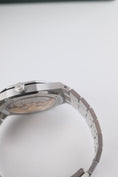 Bild in Galerie-Betrachter laden, Audemars Piguet Royal Oak Jumbo 15202ST.OO.1240ST.01 - Detailansicht 5