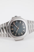 Carica l'immagine nel visualizzatore della galleria, Patek Philippe Nautilus 5800/1A-001 - Detailansicht 5