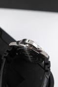 Load image into Gallery viewer, Panerai Submersible PAM00683 - Detailansicht 7