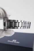 Bild in Galerie-Betrachter laden, Grand Seiko Heritage Collection 25th Anniversary Limited Edition SBGR325G - Detail view 7