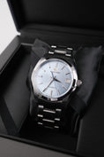 Bild in Galerie-Betrachter laden, Grand Seiko Heritage Collection 25th Anniversary Limited Edition SBGR325G - Detail view 2