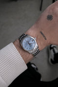Bild in Galerie-Betrachter laden, Grand Seiko Heritage Collection 25th Anniversary Limited Edition SBGR325G - Detail view 9
