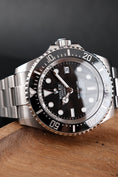 Bild in Galerie-Betrachter laden, Rolex Sea-Dweller Deepsea 136660 - Detail view 3