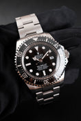 Bild in Galerie-Betrachter laden, Rolex Sea-Dweller Deepsea 136660 - Detail view 5