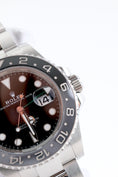 Carica l'immagine nel visualizzatore della galleria, Rolex GMT-Master II 126710GRNR - Detailansicht 2