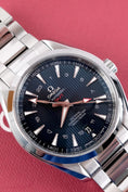 Bild in Galerie-Betrachter laden, Omega Seamaster Aqua Terra GMT 23110432203001 - Detail view 4