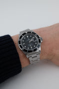 Load image into Gallery viewer, Rolex Submariner Date 16610 - Detailansicht 3