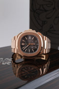 Bild in Galerie-Betrachter laden, Patek Philippe Nautilus 5980/1R-001 - Detailansicht 5