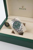 Bild in Galerie-Betrachter laden, Rolex Oyster Perpetual 41 124300 - Detailansicht 1