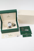 Carica l'immagine nel visualizzatore della galleria, Rolex Explorer II 226570 - Papiere und oder Lieferumfang