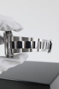 Load image into Gallery viewer, Rolex Daytona 16520 - Detail view 9