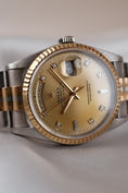 Carica l'immagine nel visualizzatore della galleria, Rolex Day-Date 36 18239 - Detail view 2