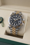 Bild in Galerie-Betrachter laden, Rolex GMT Master II 126713GRNR - Detailansicht 1