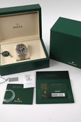 Bild in Galerie-Betrachter laden, Rolex GMT Master II 126713GRNR - Papiere und oder Lieferumfang