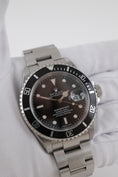 Bild in Galerie-Betrachter laden, Rolex Submariner Date 16610 - Detailansicht 1