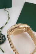 Załaduj obraz do przeglądarki galerii, Rolex Day-Date 36 128238 - Widok szczegółowy 4