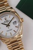 Załaduj obraz do przeglądarki galerii, Rolex Day-Date 36 128238 - Widok szczegółowy 3