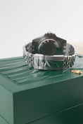 Bild in Galerie-Betrachter laden, Rolex GMT-Master II 126710GRNR - Detailansicht 8