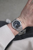 Bild in Galerie-Betrachter laden, Girard Perregaux Laureato 81010-11-634-11A - Detail view 9