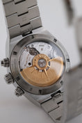 Bild in Galerie-Betrachter laden, Vacheron Constantin Overseas Chronograph 5500V/110A-B075 - Detailansicht 7