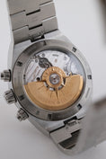 Bild in Galerie-Betrachter laden, Vacheron Constantin Overseas Chronograph 5500V/110A-B075 - Detailansicht 1
