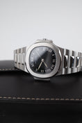 Cargar la imagen en la vista de la galería, Patek Philippe Nautilus 3800/1A-001 - Detailansicht 2