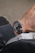 Load image into Gallery viewer, Rolex Submariner No Date 124060 - Detail view 9