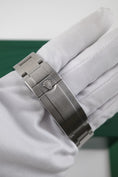Bild in Galerie-Betrachter laden, Rolex Submariner No Date 114060 - Detail view 9