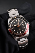 Bild in Galerie-Betrachter laden, Tudor Black Bay 58 GMT 7939G1A0NRU - Detail view 2