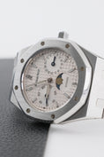 Carica l'immagine nel visualizzatore della galleria, Audemars Piguet Royal Oak Day-Date 25594ST - Vista dettagliata 3