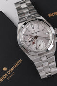 Bild in Galerie-Betrachter laden, Vacheron Constantin Overseas Dual Time 7900V/110A-B333 - Detailansicht 2