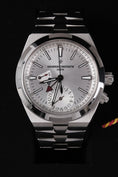 Bild in Galerie-Betrachter laden, Vacheron Constantin Overseas Dual Time 7900V/110A-B333 - Detailansicht 1