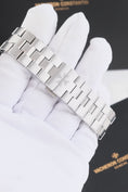 Bild in Galerie-Betrachter laden, Vacheron Constantin Overseas Dual Time 7900V/110A-B333 - Detailansicht 7