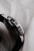 Bild in Galerie-Betrachter laden, Panerai Submersible QuarantaQuattro Luna Rossa PAM01391 - Detailansicht 7