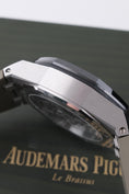 Załaduj obraz do przeglądarki galerii, Audemars Piguet Royal Oak Offshore Chronograph 26420SO - Widok szczegółowy 4