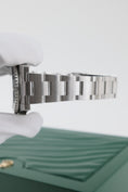Load image into Gallery viewer, Rolex Submariner No Date 114060 - Detailed view 9
