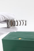 Bild in Galerie-Betrachter laden, Rolex Oyster Perpetual 34 124200 - Detail view 10