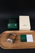 Carica l'immagine nel visualizzatore della galleria, Rolex Daytona 116589BR - Papiere und oder Lieferumfang