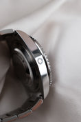 Carica l'immagine nel visualizzatore della galleria, Rolex Sea-Dweller 126600 - Detail view 5